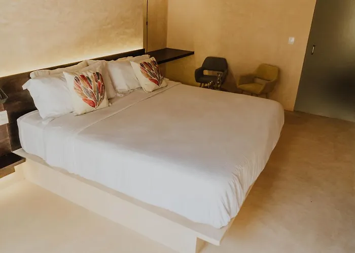 Casa Chimi Hotel *